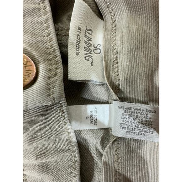 Chicos So Slimming Capri Pants Size 2.5 (34x20.5) Taupe Greige Mid Rise Stretchy - Picture 4 of 9